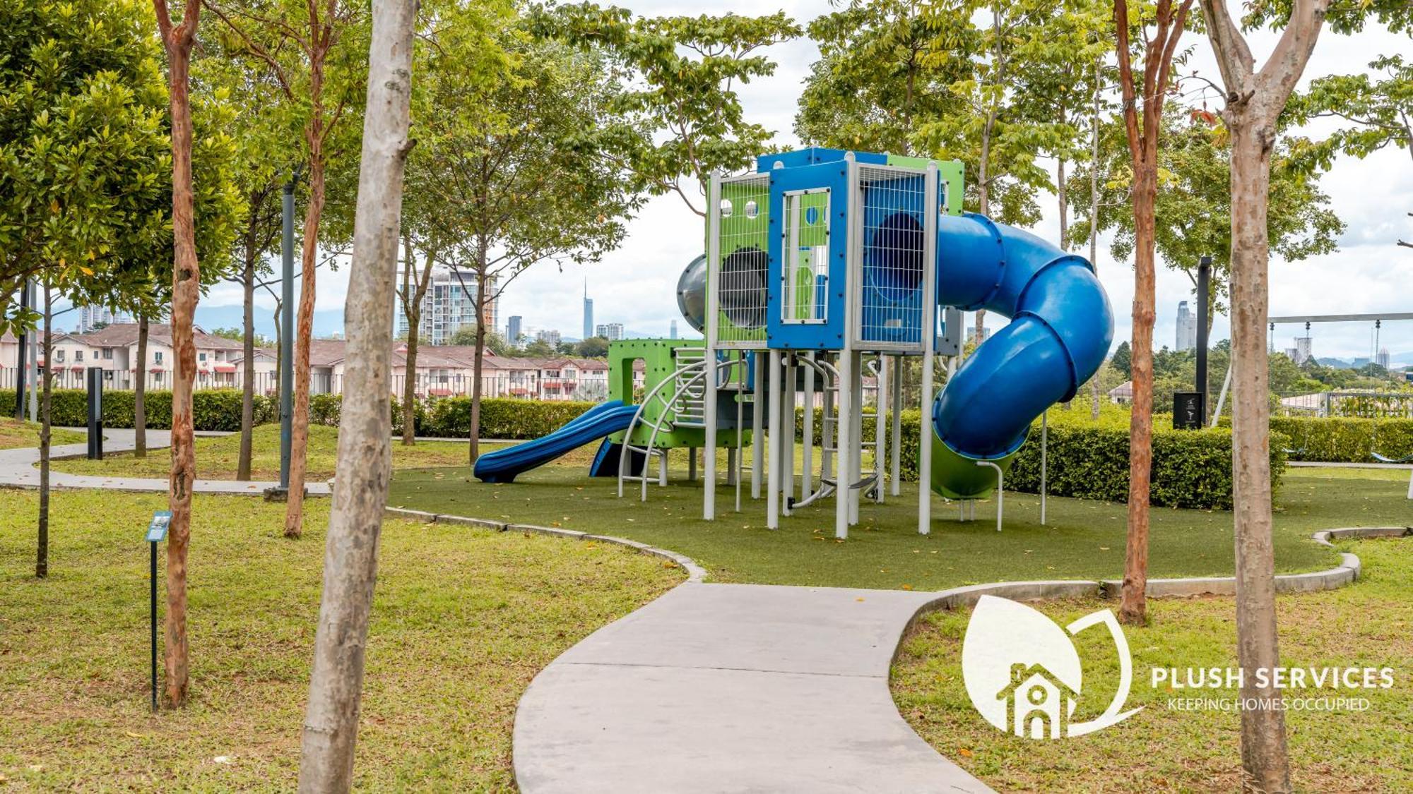 Highpark Suites At Petaling Jaya, Kelana Jaya By Plush מראה חיצוני תמונה